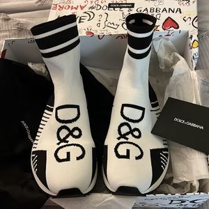 Authenticated Dolce & Gabbana sneakers unisex
